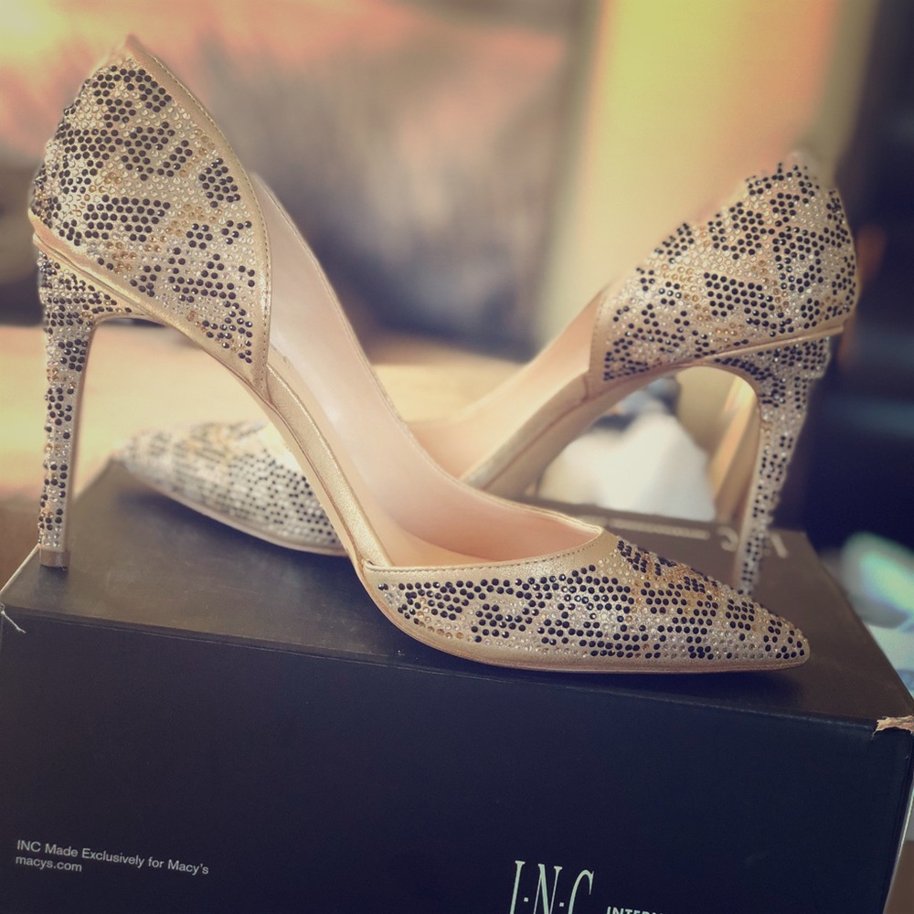 Leopard print INC heels